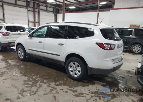2017 Chevrolet Traverse Ls z USA, uszkodzony, nr VIN 1GNKVFKD7HJ293275